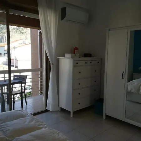 Ninni Mondello House-terrace&free Parking Palermo