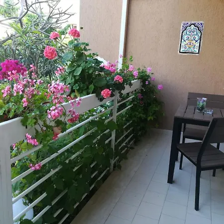 Ninni Mondello House-terrace&free Parking